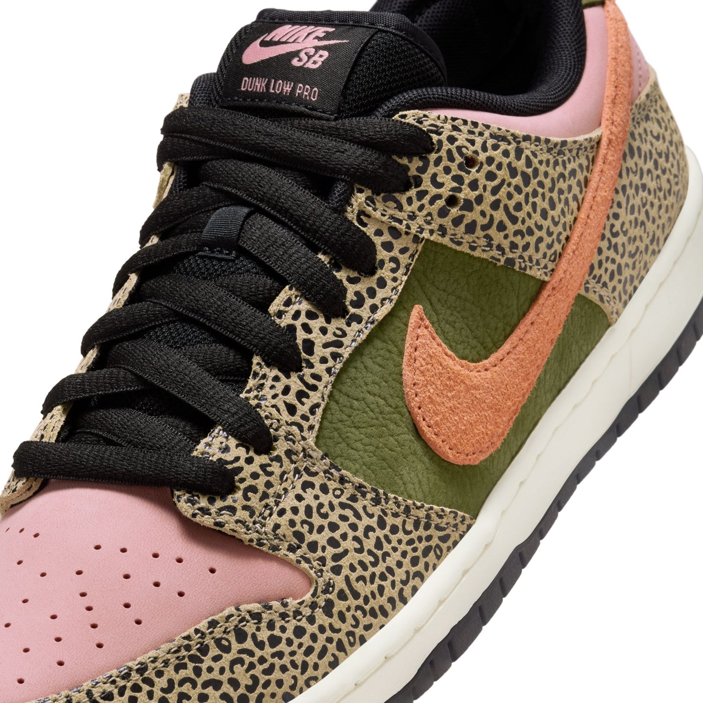 Nike SB x Arts-Rec Dunk Low Pro - Khaki / Amber Brown / Rough Green