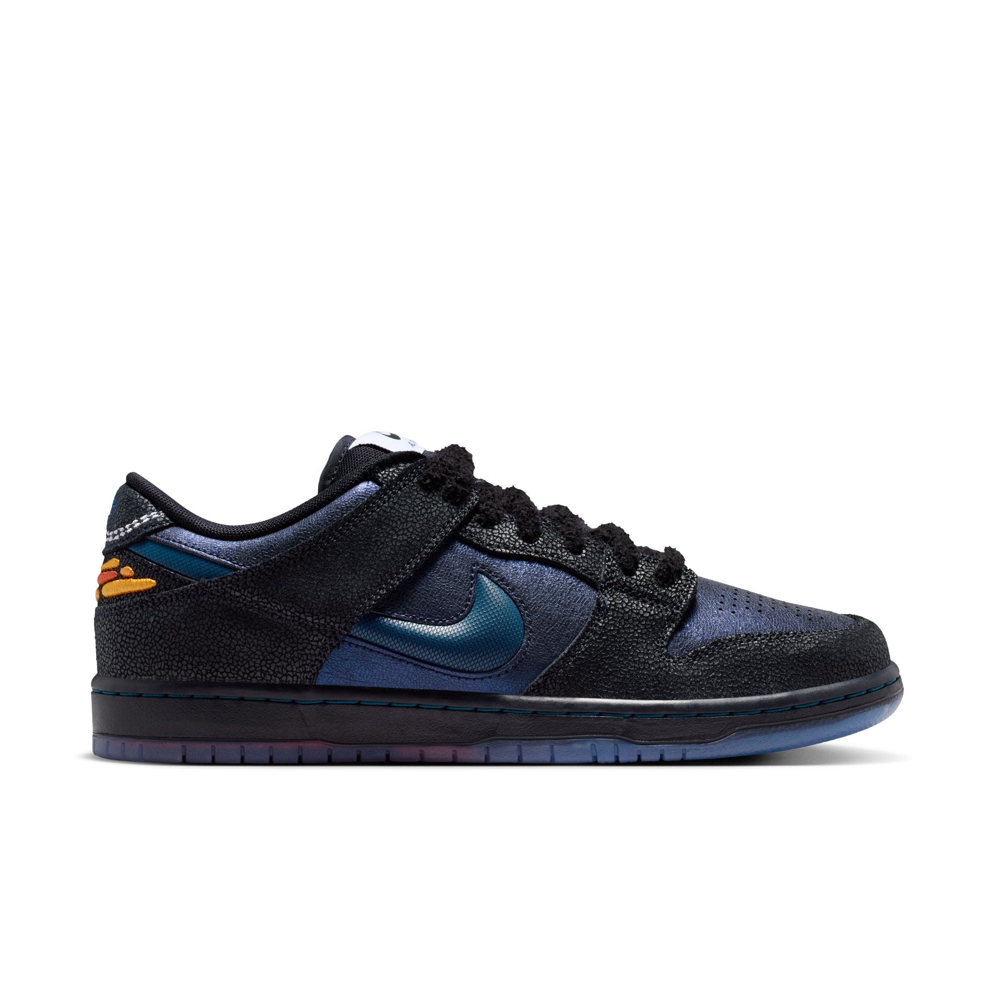 Nike SB x Bluetile Dunk Low Pro QS – Cybercafé® Skateshop