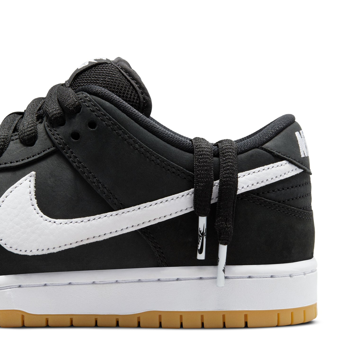 Dunk Low Pro -  Black / White / Gum