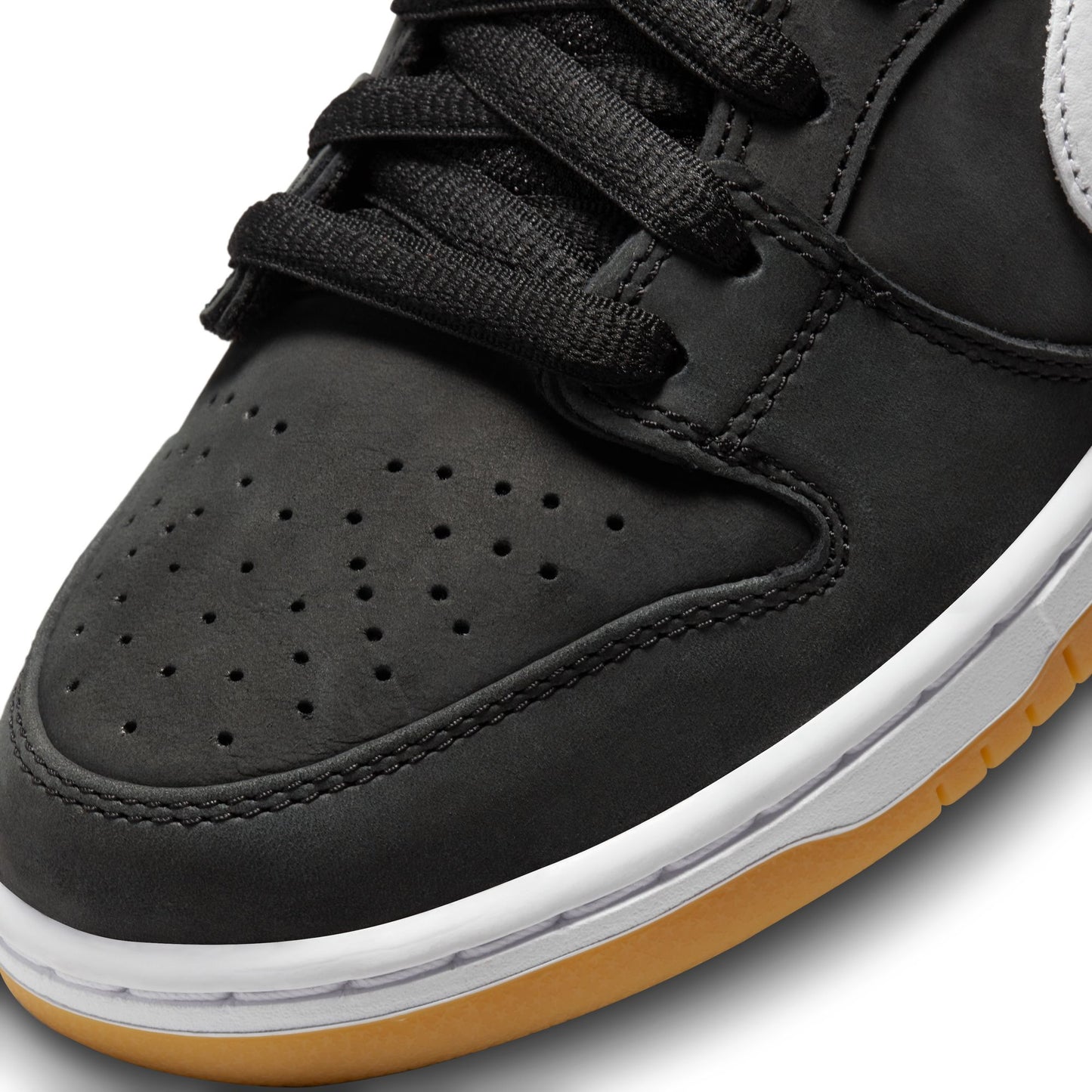 Dunk Low Pro -  Black / White / Gum
