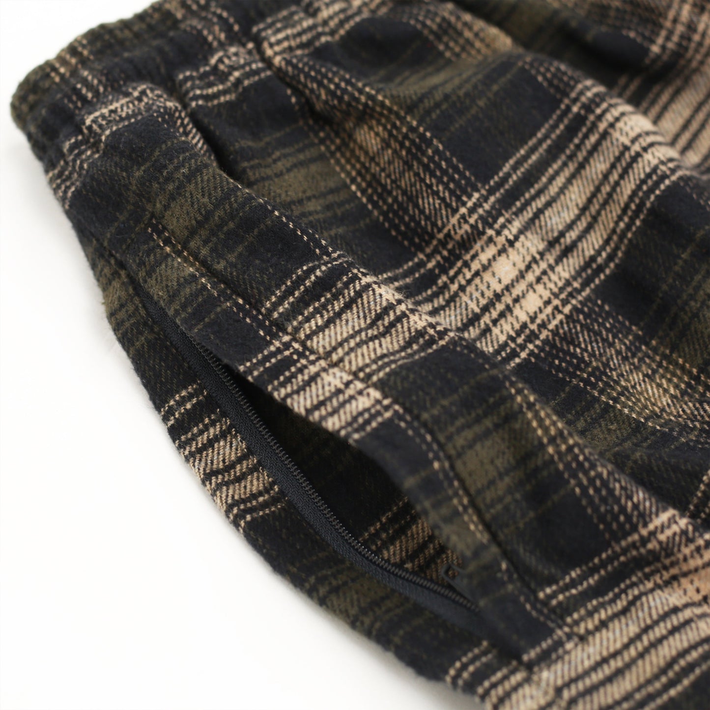 yardsale-shoreline-plaid-shorts-brown-logo-waistband.jpg