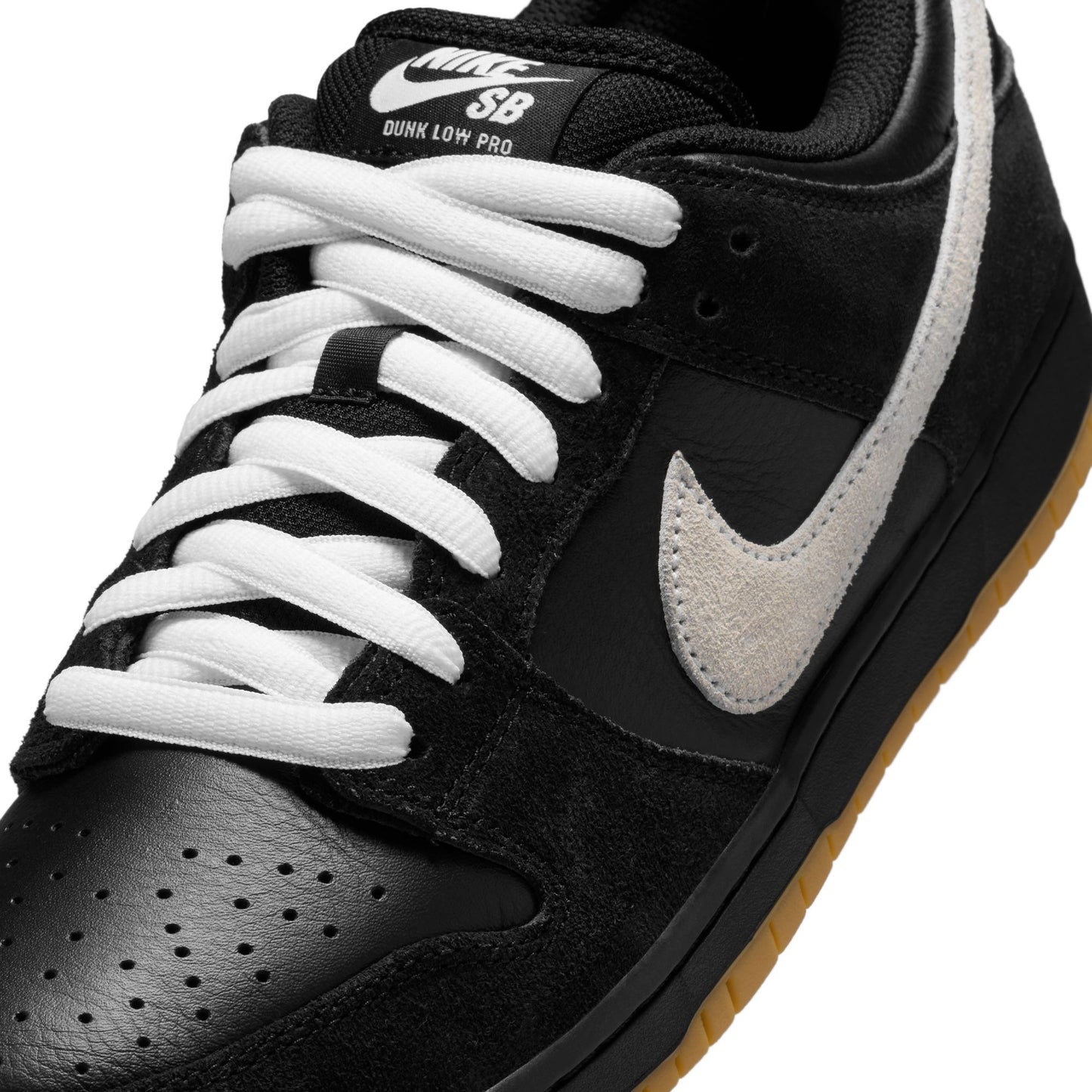 Dunk Low Pro - Black / White
