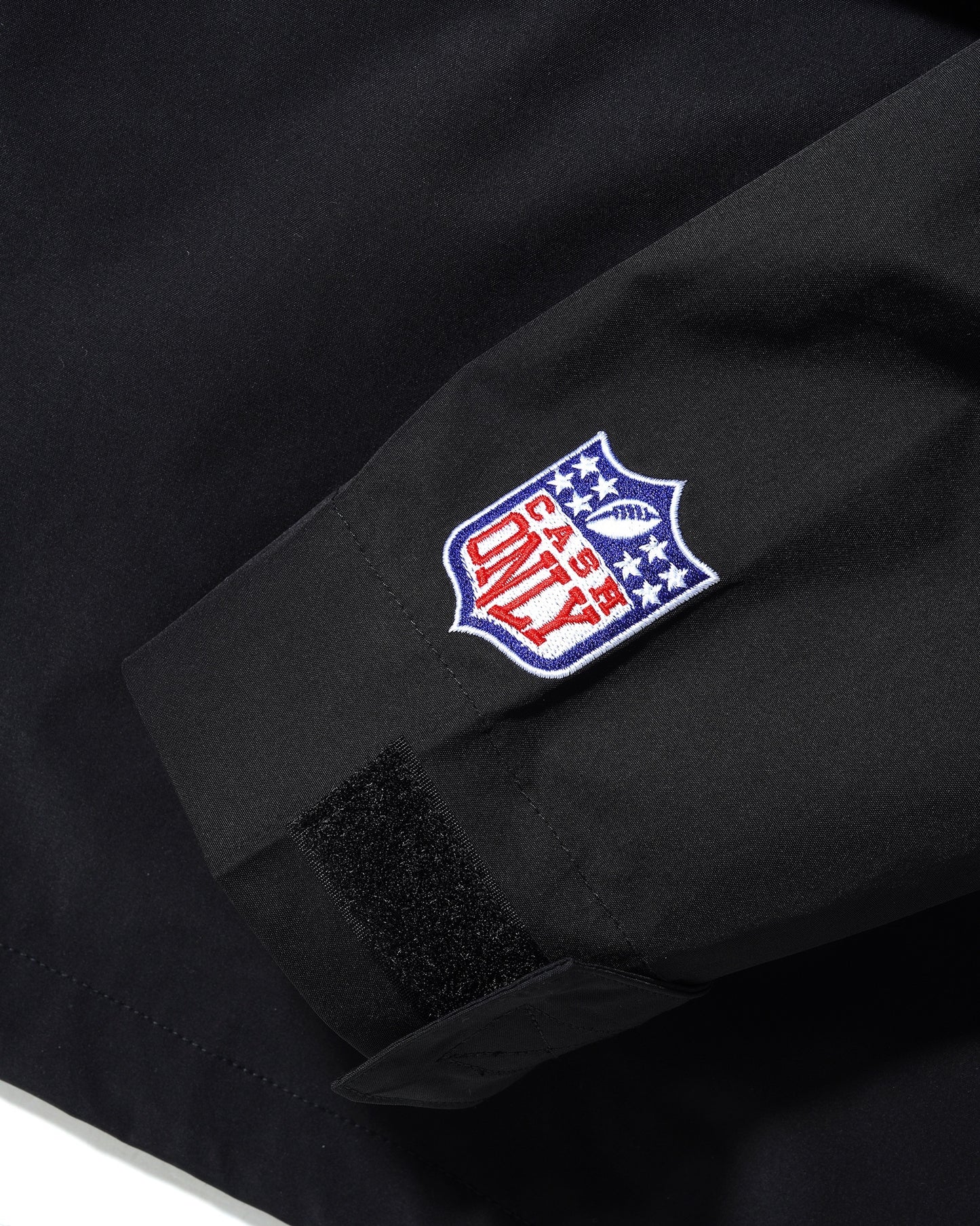 League Anorak Jacket - Black