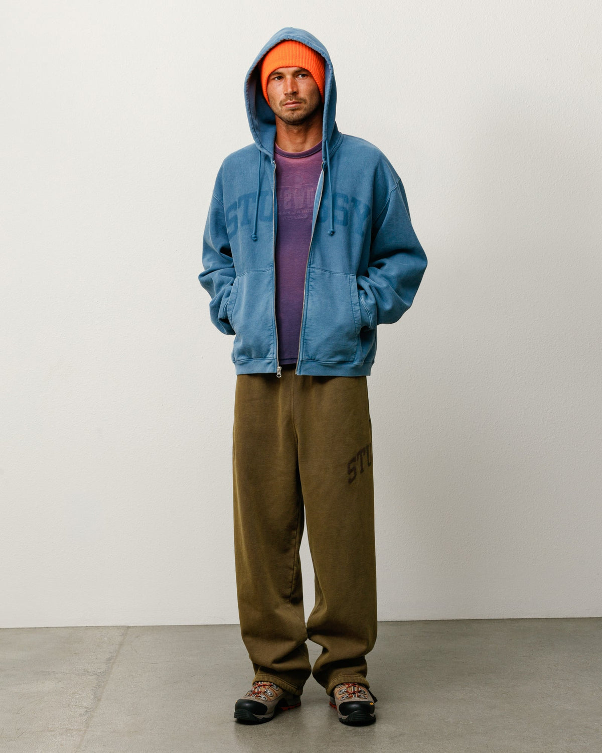 Faded Graphic Fleece Pant - Olive