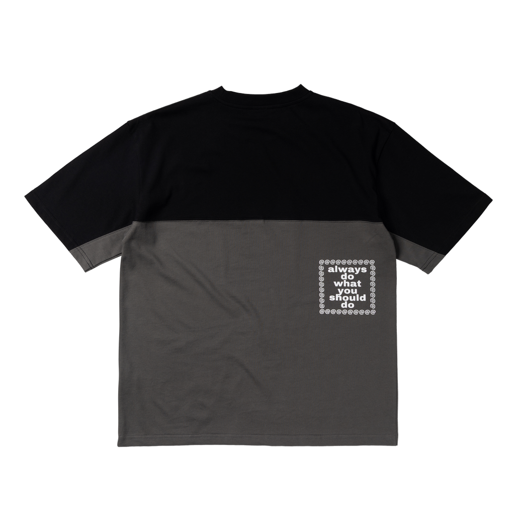 Waza Panelled Tee - Grey / Black