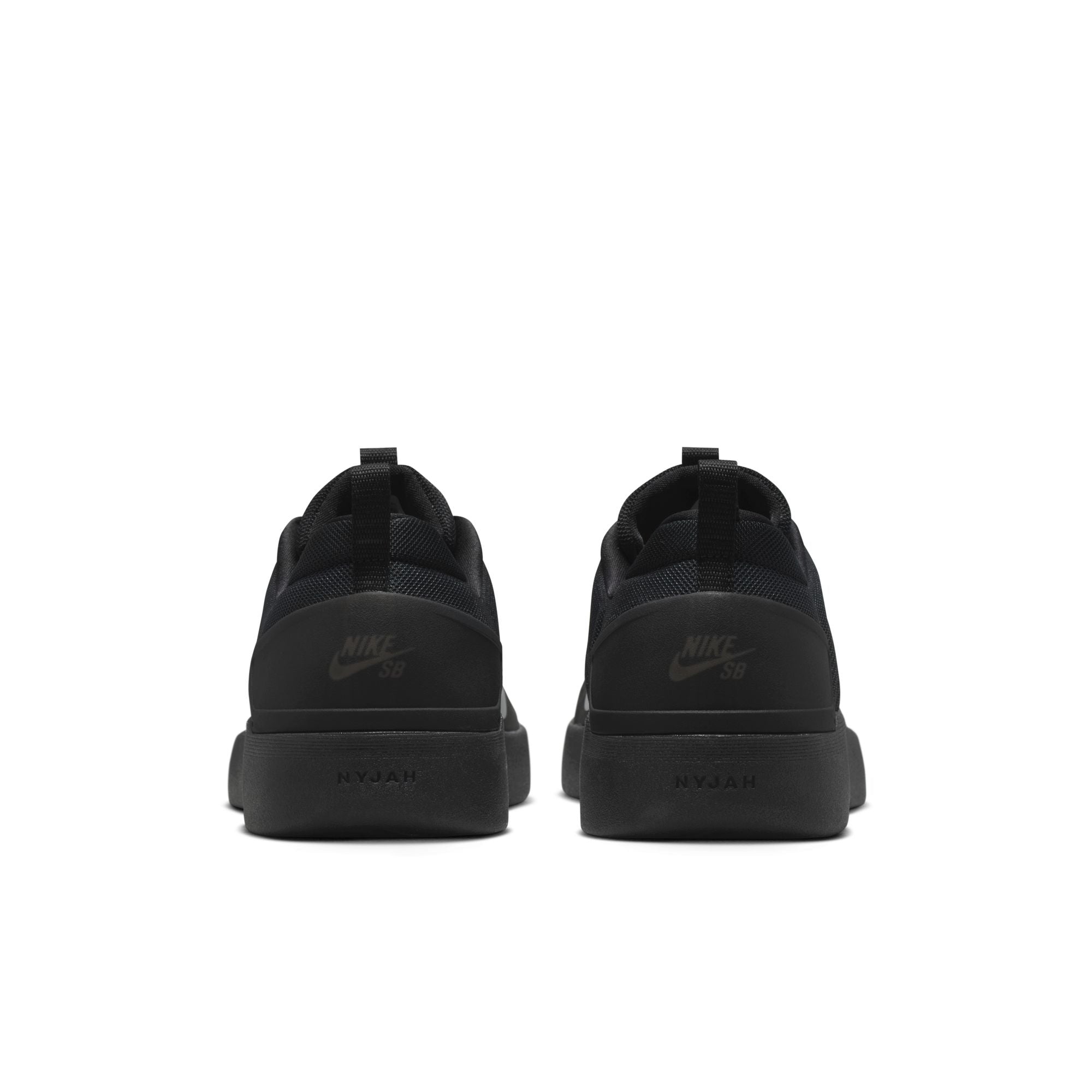 Zoom Nyjah 4 - Black / Black / White