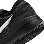 PS8 - Black / Black / White