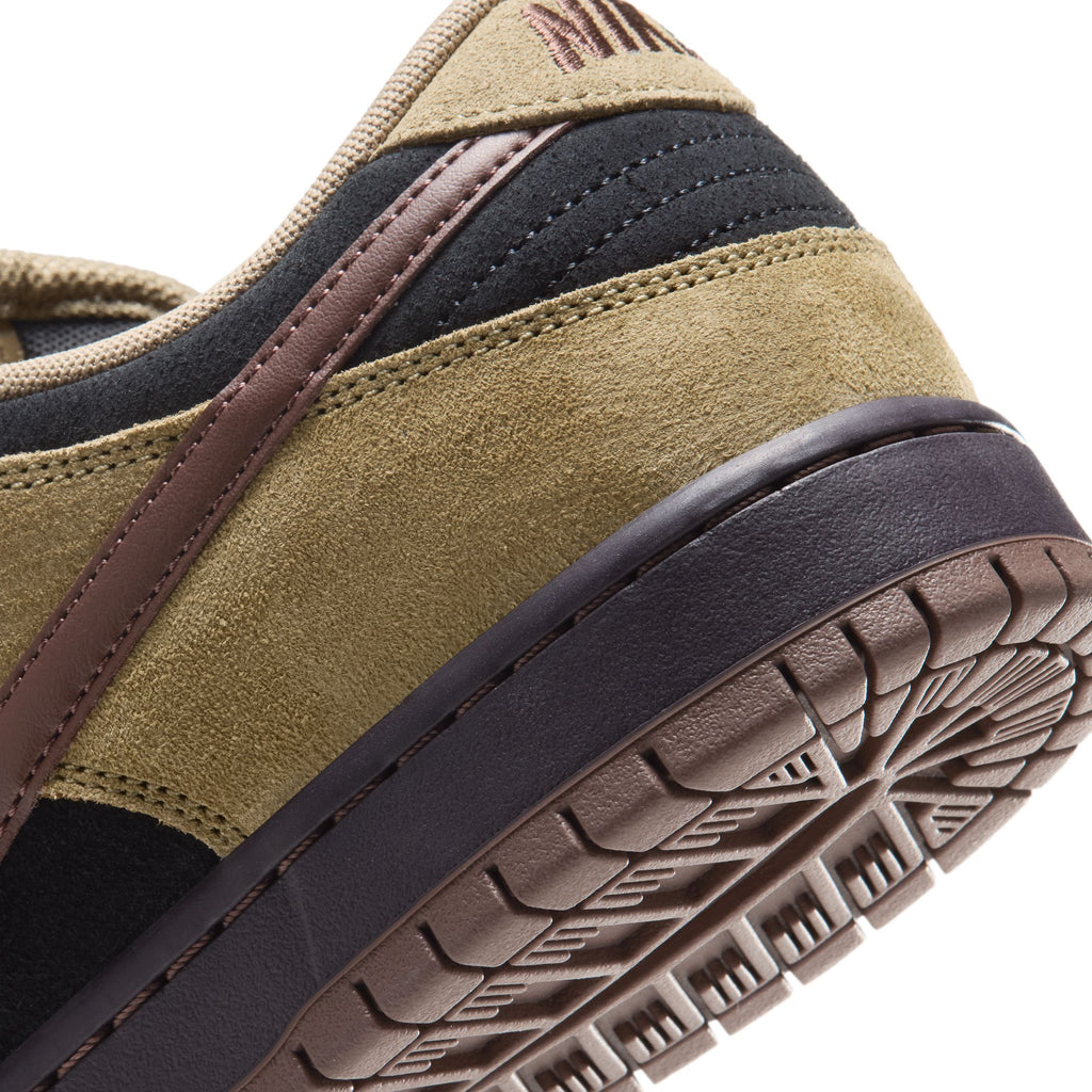 Dunk Low Pro - Filbert / Light Chocolate / Black / Burgundy Ash