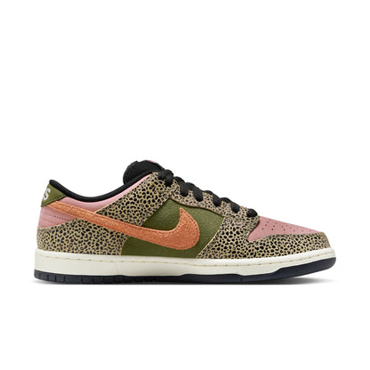 Nike SB x Arts-Rec Dunk Low Pro - Khaki / Amber Brown / Rough Green