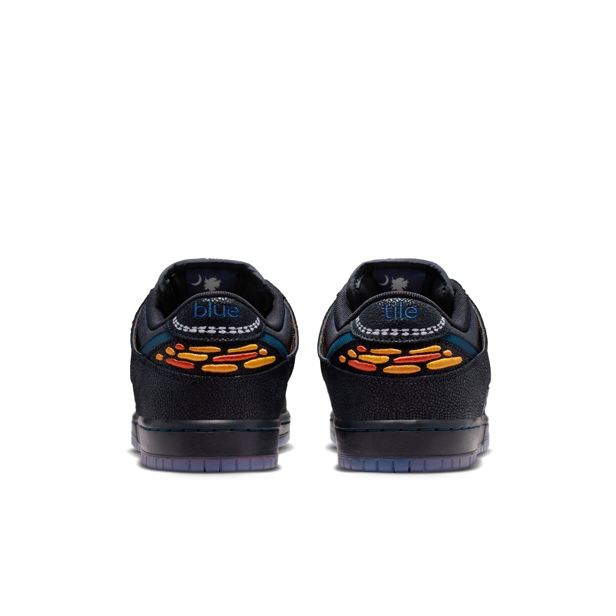 Nike SB x Bluetile Dunk Low Pro QS