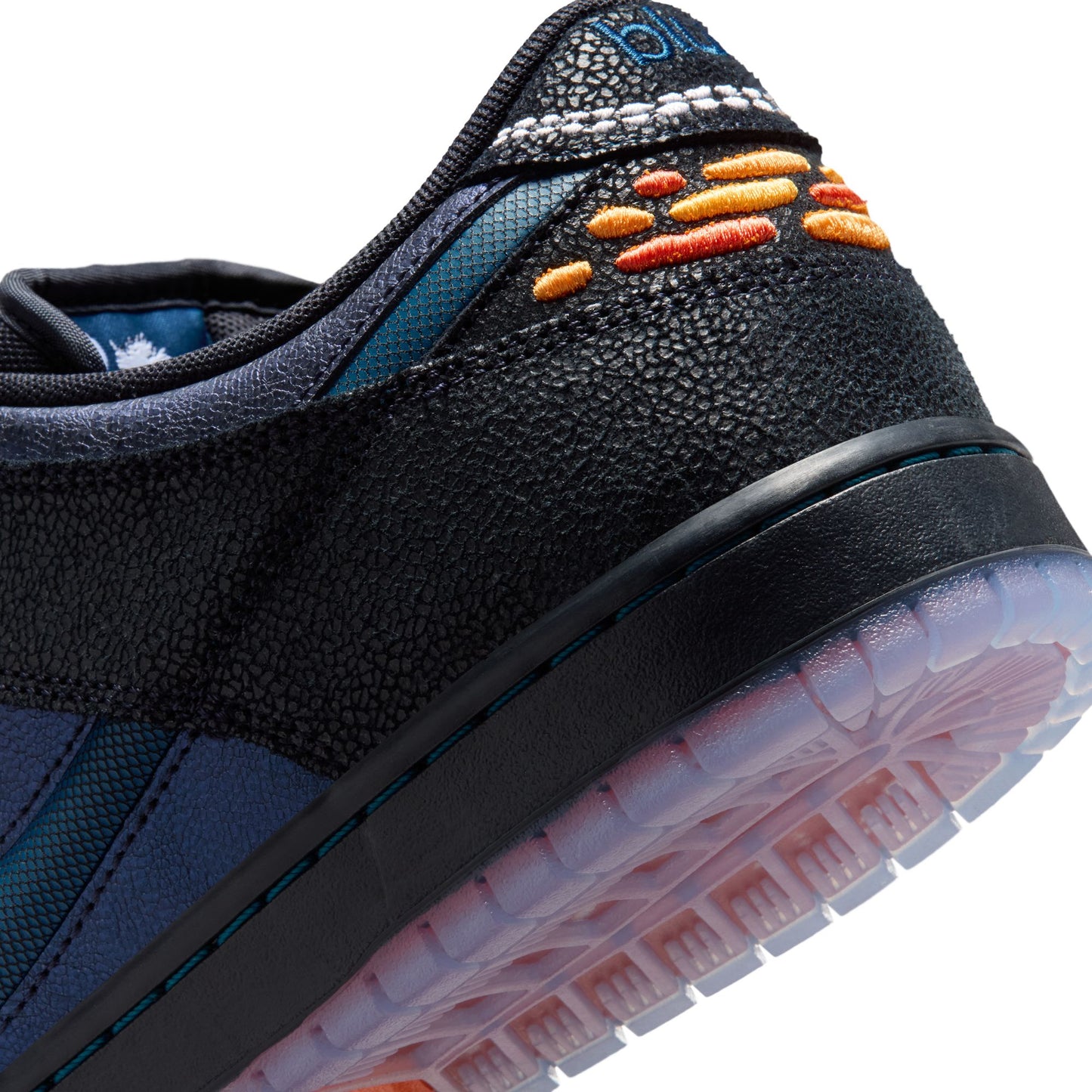 Nike SB x Bluetile Dunk Low Pro QS