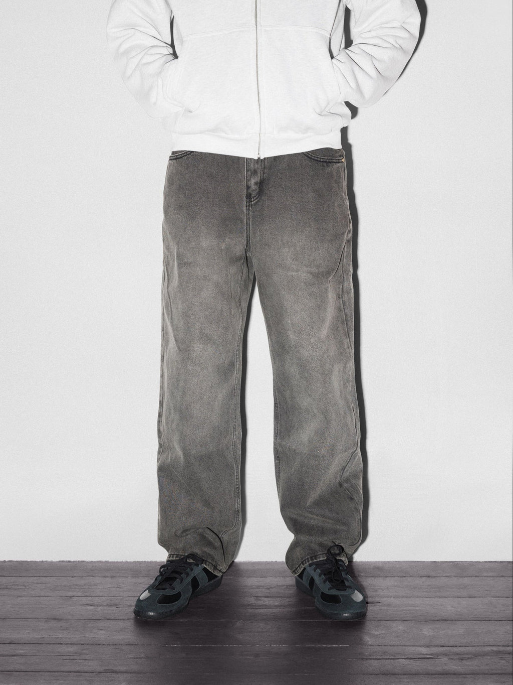 Relaxed Denim Jeans - Faded Black