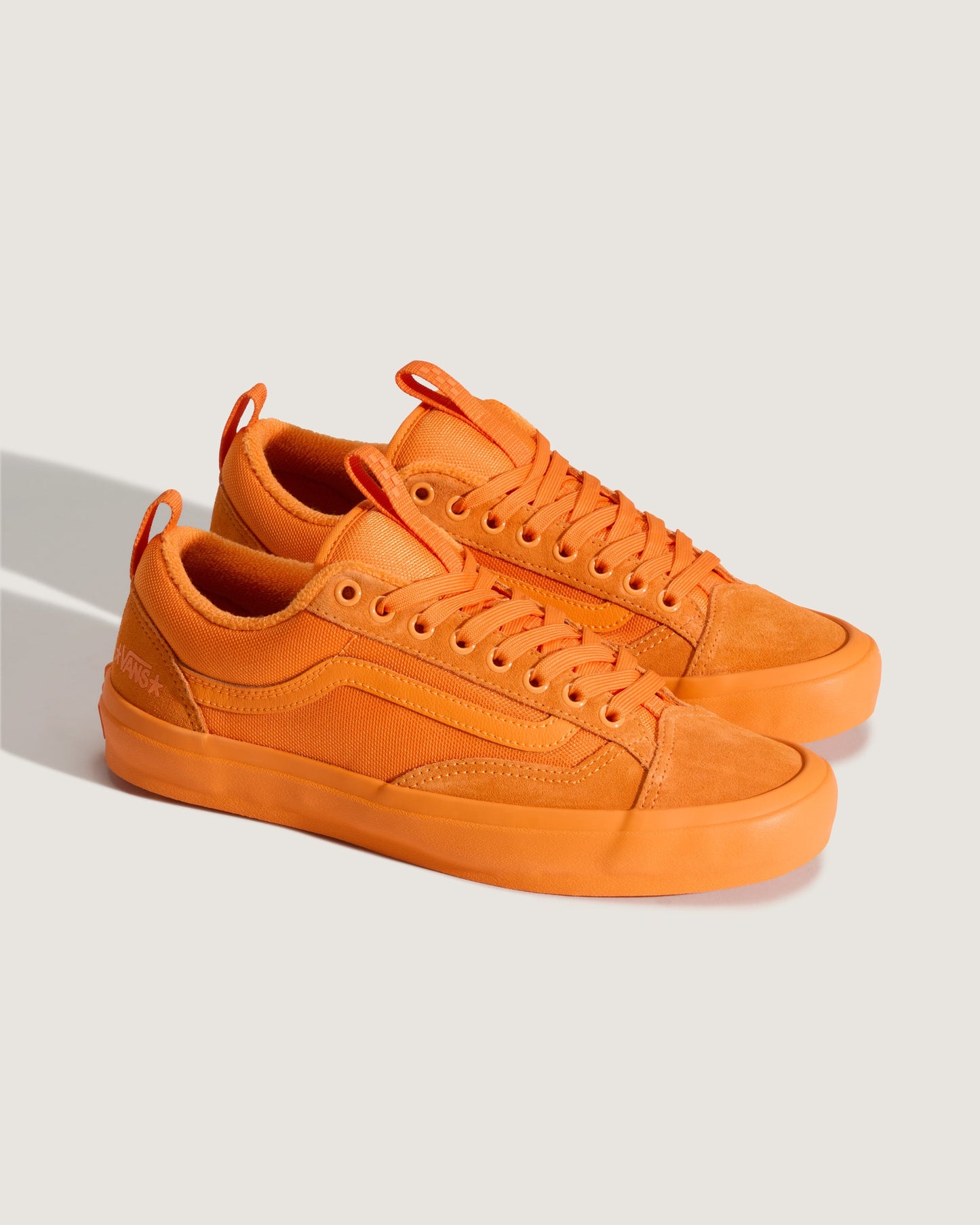 Skate Old Skool 36+ by Atiba Jefferson - Solar Orange
