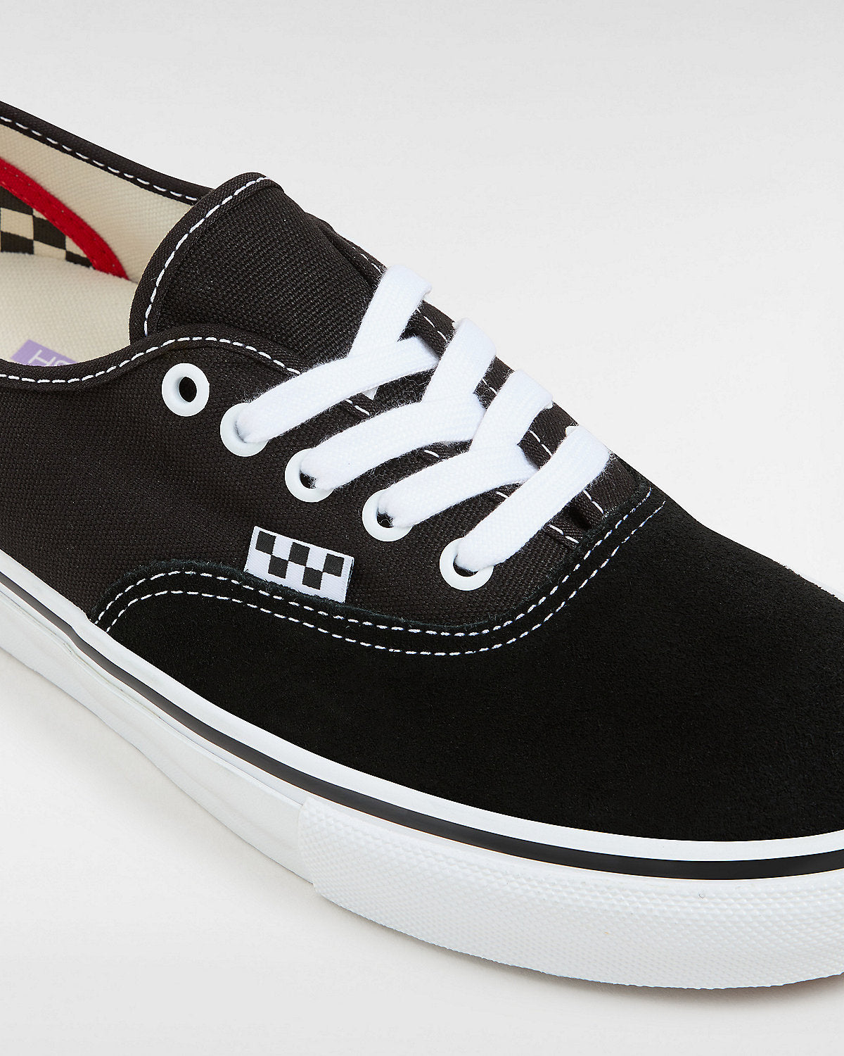 Skate Authentic - Black / White