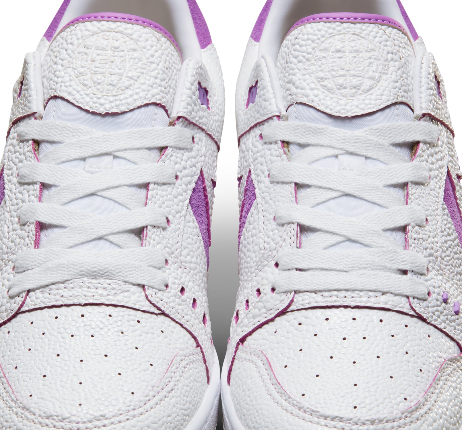 CONS AS-1 Pro OX "Chameleon" - White / Fuchsine Glow