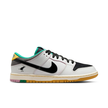 Dunk Low x CSEF - White / Black - 1 unit per customer 🚨