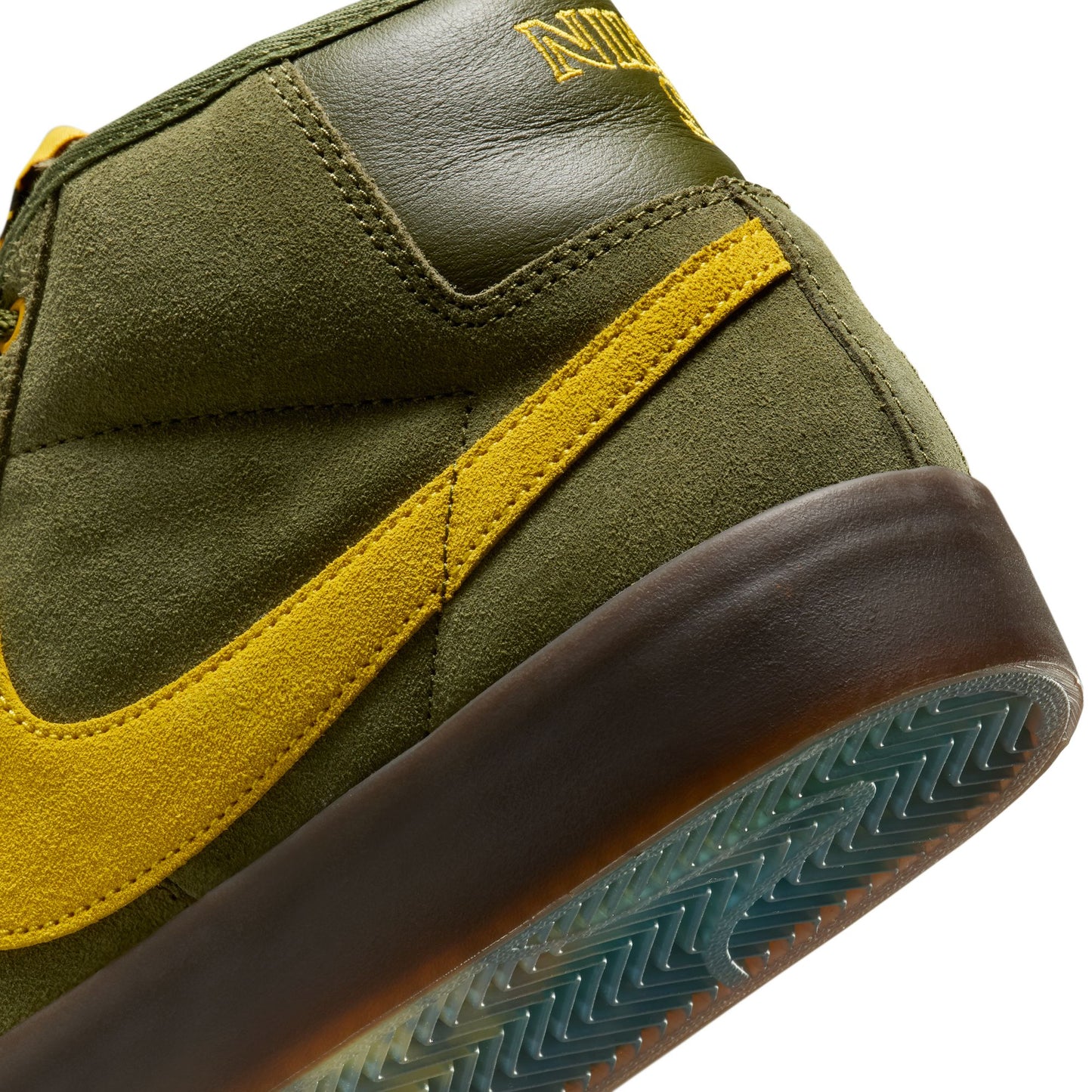 Blazer Mid X Antihero - RoughGreen / Amarillo