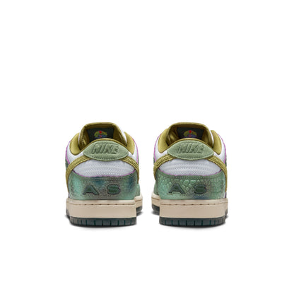 Dunk Low Pro Dunk Low Pro Alexis Sablone "Chameleon" - Green / Desert Moss / White