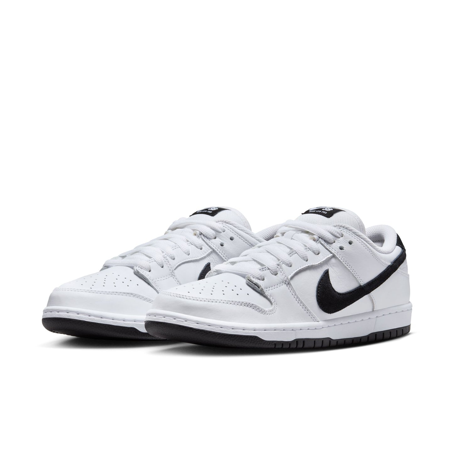 Nike SB Dunk Low Pro Shoes skate white black white 