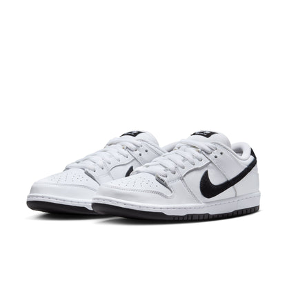 Nike SB Dunk Low Pro Shoes skate white black white 