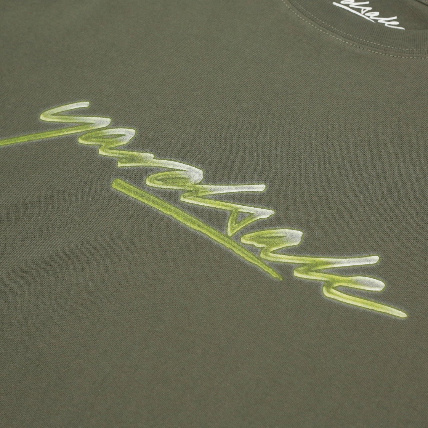 T-shirt Script Desgastada - Verde