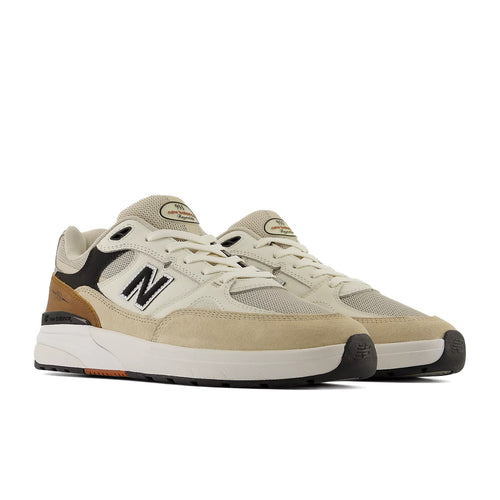 Numeric Andrew Reynolds 933 - Quicksand / Sea Salt