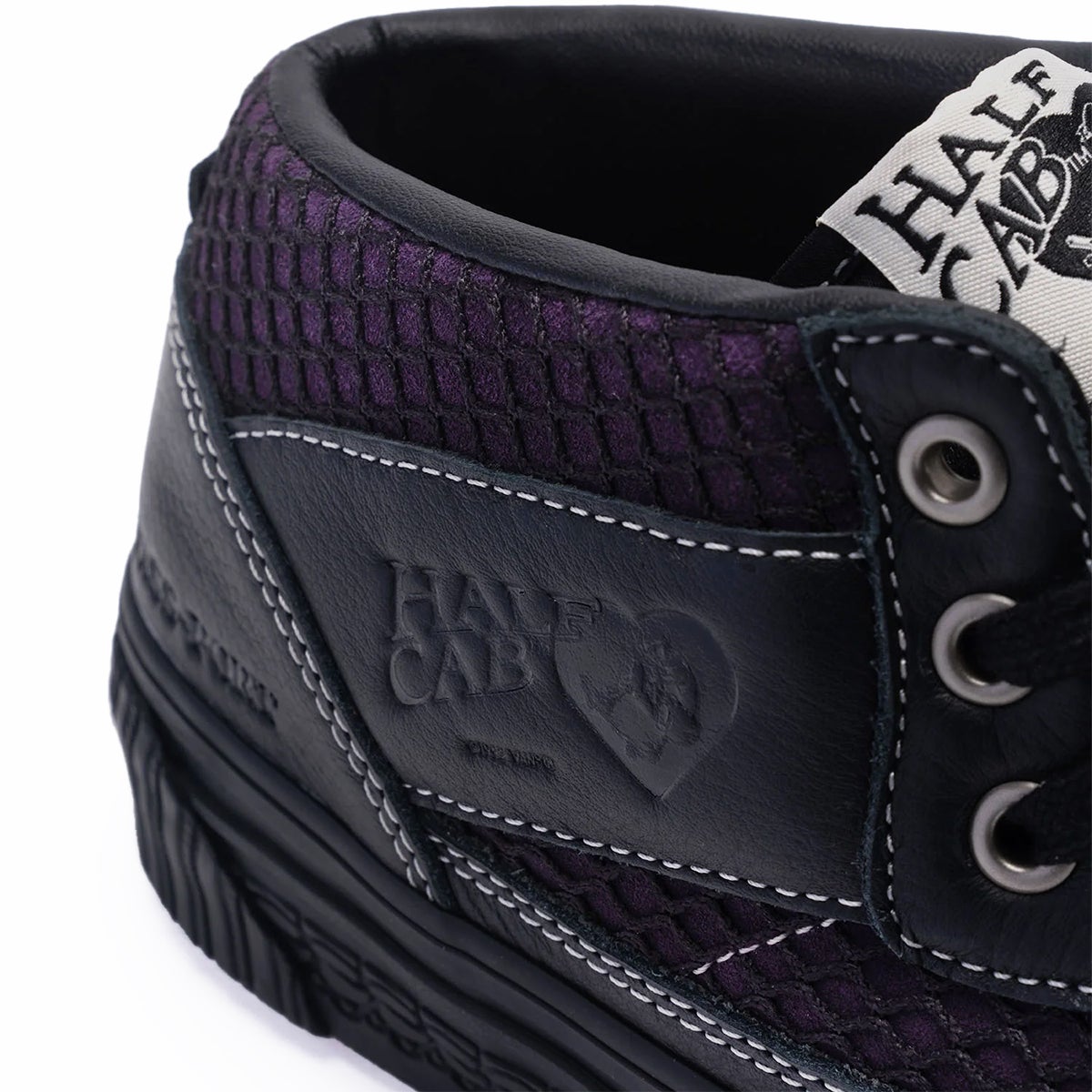 Vans x Pass~Port Skate Half Cab - Black / Purple