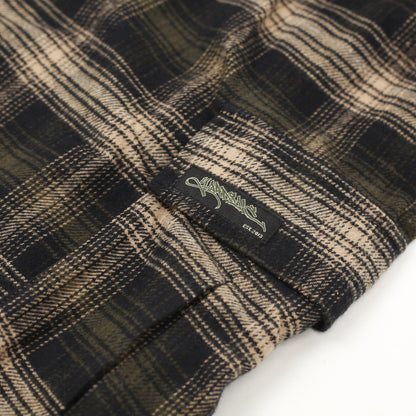 Close-up of side cargo pocket on Yardsale Shoreline plaid shorts brown
